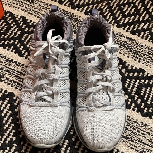 Womens Nike FLYKNIT LUNAR2, size 5.5 - Picture 2 of 6